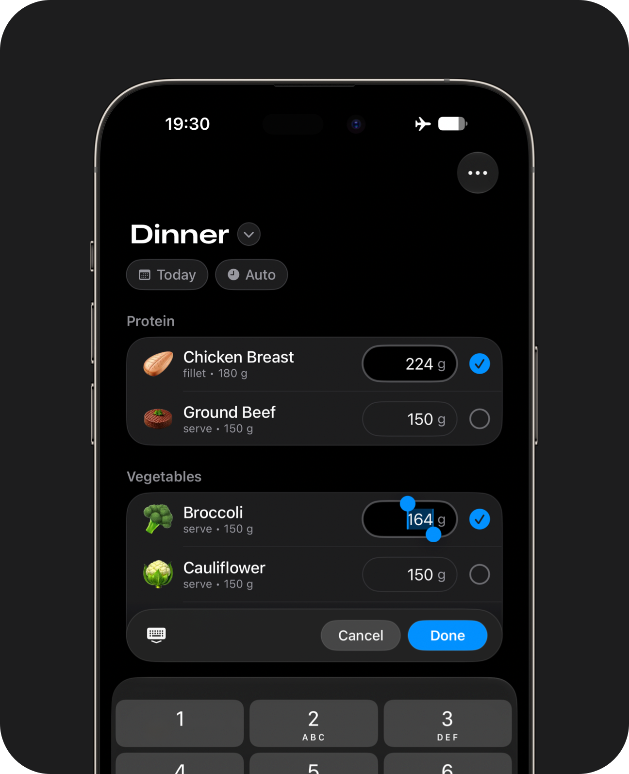 An iPhone showing a custom space with precision weight entry buttons, with custom amounts selected for chicken breast and broccoli